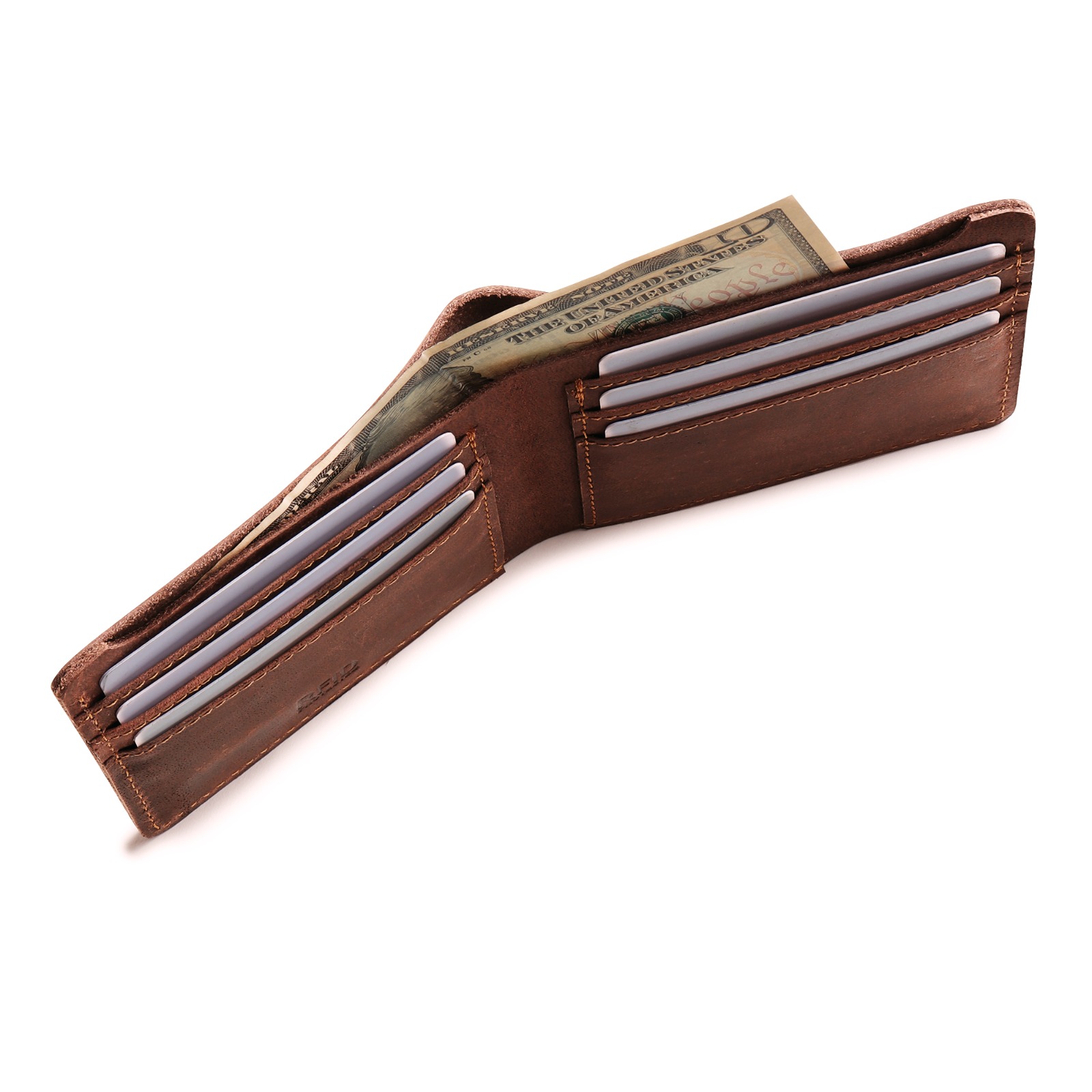 The Timeless Appeal of Leather: Elevating Men’s Travel Gear